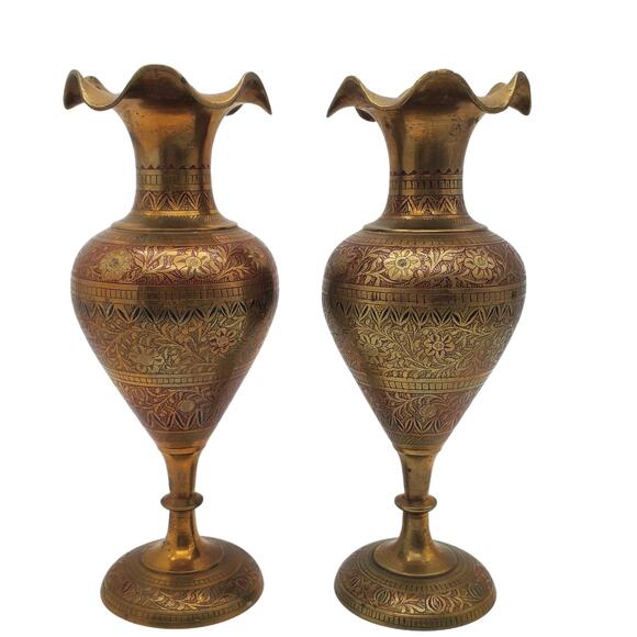 Solid Brass Etched Vase Enamel Red Black Floral Vintage MCM Ruffled Rustic Decor - Picture 8 of 11